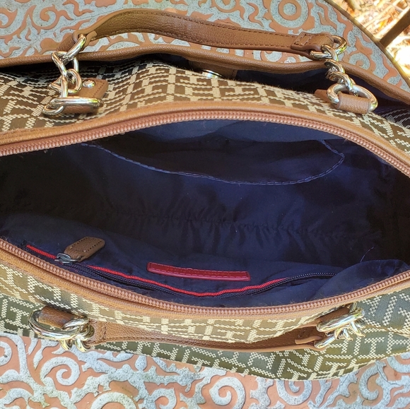 Tommy Hilfiger signature canvas dual handle satchel - Picture 7 of 11